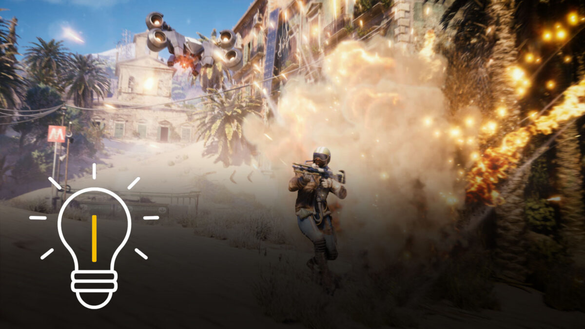 Ein bewaffneter Kämpfer sprintet durch eine staubige Stadtruine, während hinter ihm eine Explosion ausbricht und eine Drohne über ihm fliegt; links ist ein Glühbirnen-Symbol eingeblendet – Spielszene aus ARC Raiders.