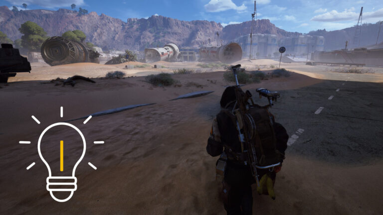 Spielcharakter läuft durch eine sandige Wüstenzone im Spaceport von Arc Raiders, umgeben von abgestürzten Triebwerksmodulen und Felsbergen im Hintergrund; links im Bild liegt ein eingeblendetes Glühbirnen-Symbol als Hinweisgrafik.