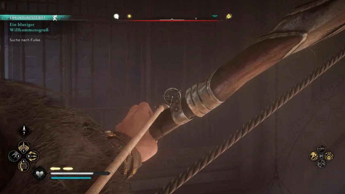 Eivor spannt den Recurvebogen um auf ein Vorhängeschloss in Assassin's Creed Valhalla zu schießen.