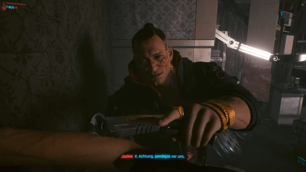 Jackie warnt V während der Rettungsaktion in Cyberpunk 2077.