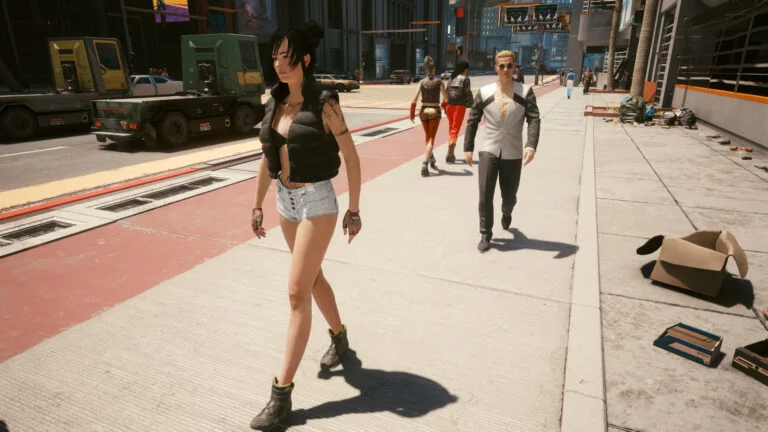 Weiblicher NPC mit Hotpants und schwarzer Jacke in Cyberpunk 2077