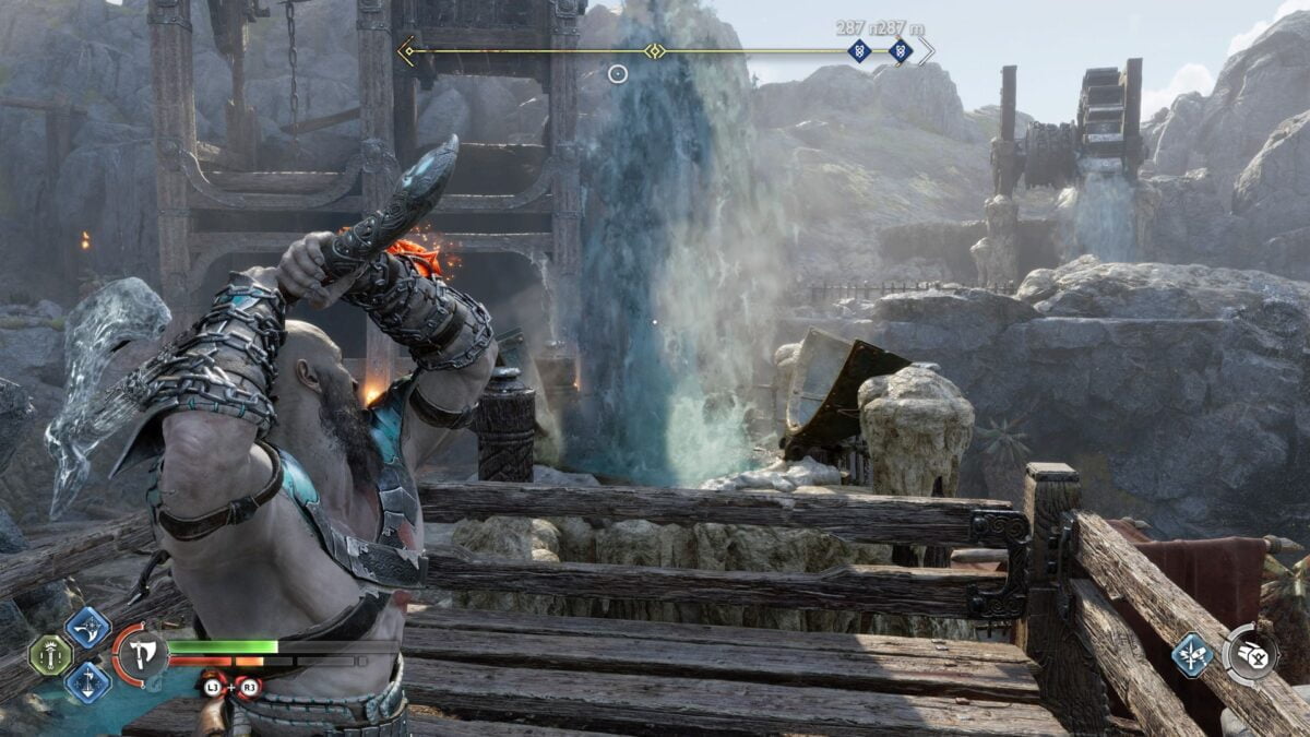 Kratos zielt in God of War Ragnarök mit der Axt auf einen Geysir.