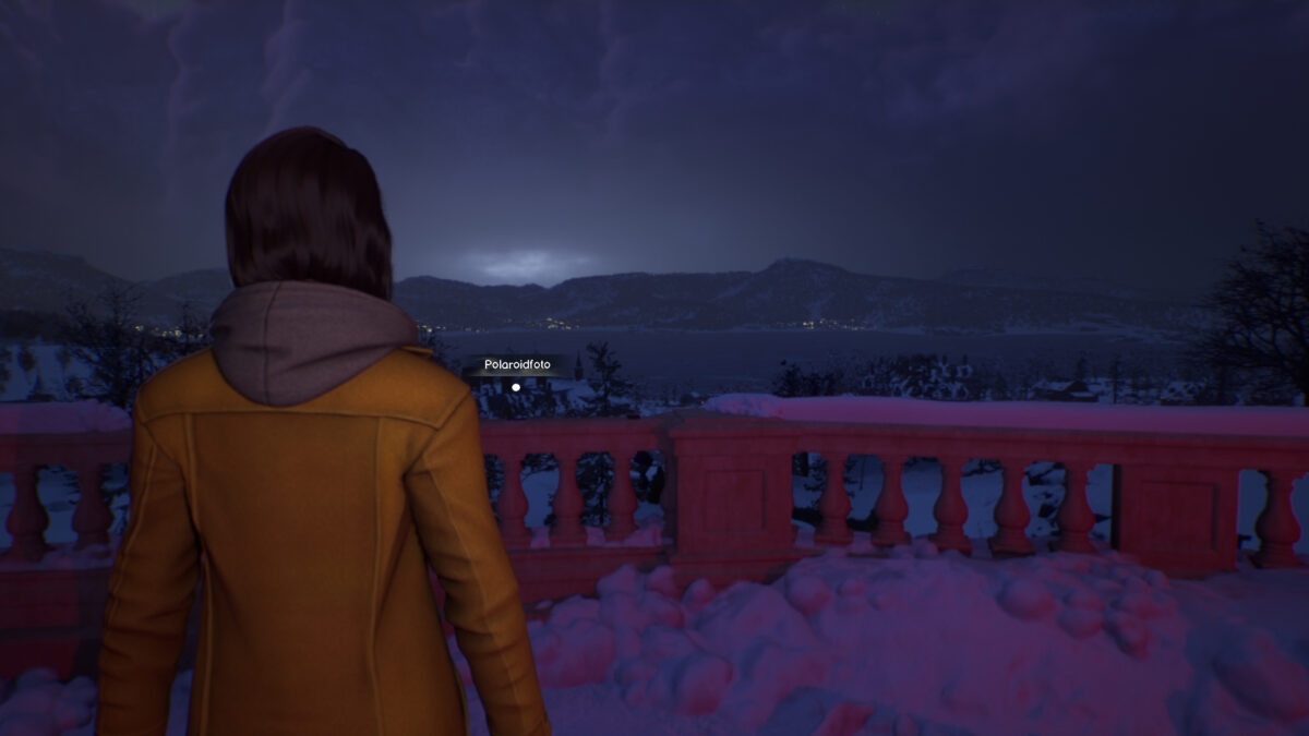 Max Caulfield am Observatorium.