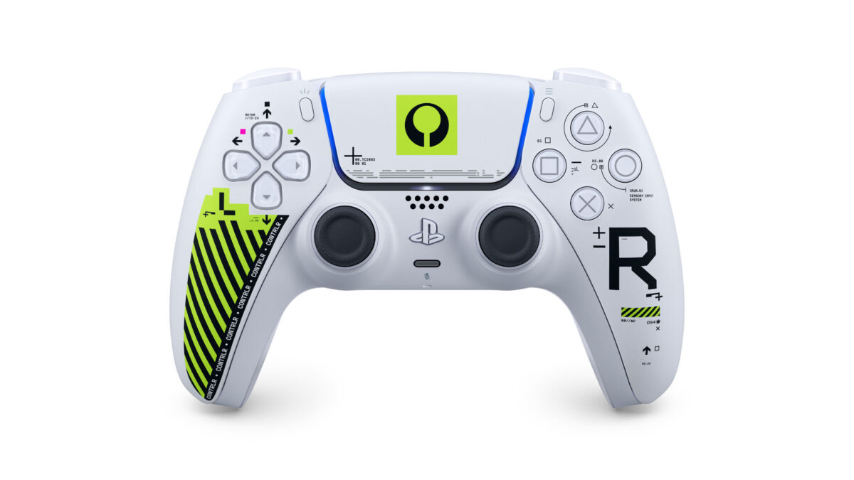 PlayStation DualSense im Marathon-Design: weißer Controller mit grünen Akzenten und futurischen Symbolen zum Bungie-Shooter.