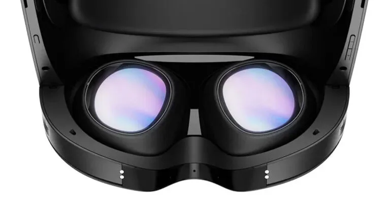 Das Bild zeigt den Blick auf die Linsen einer VR-Brille.