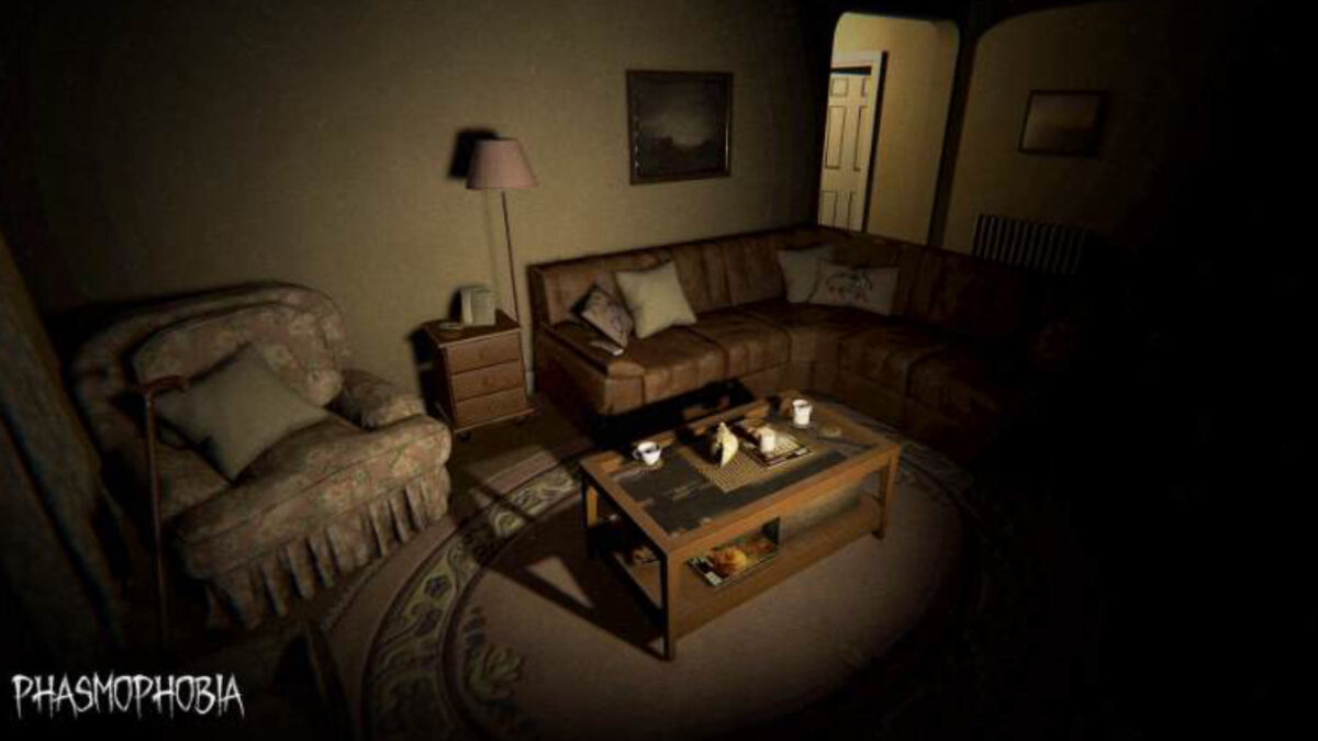 Bild eines Wohnzimmers mit alten antiken Möbeln.