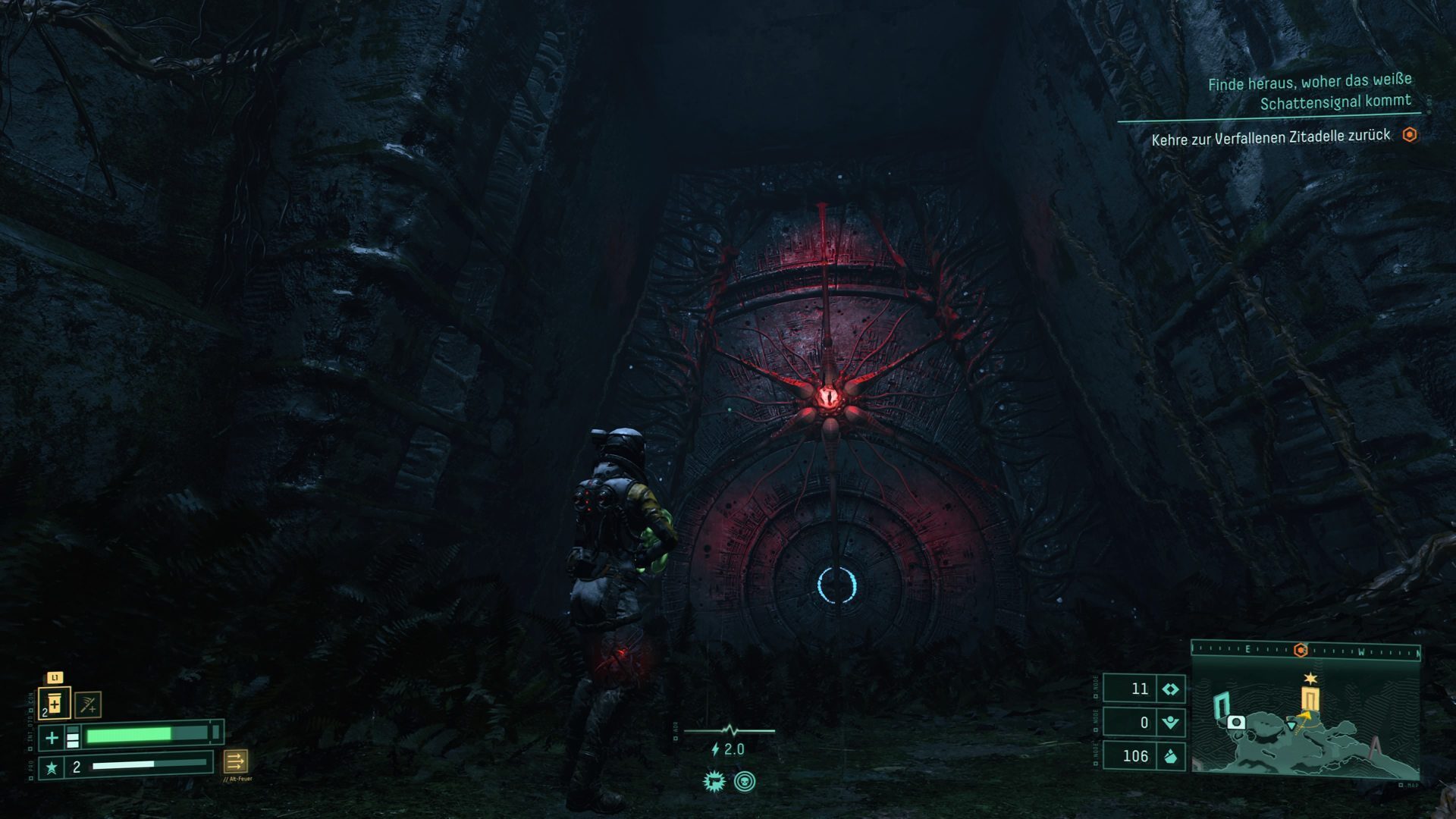 Im PS5-Spiel Returnal ist ein Tor durch eine Wucherung blockiert.