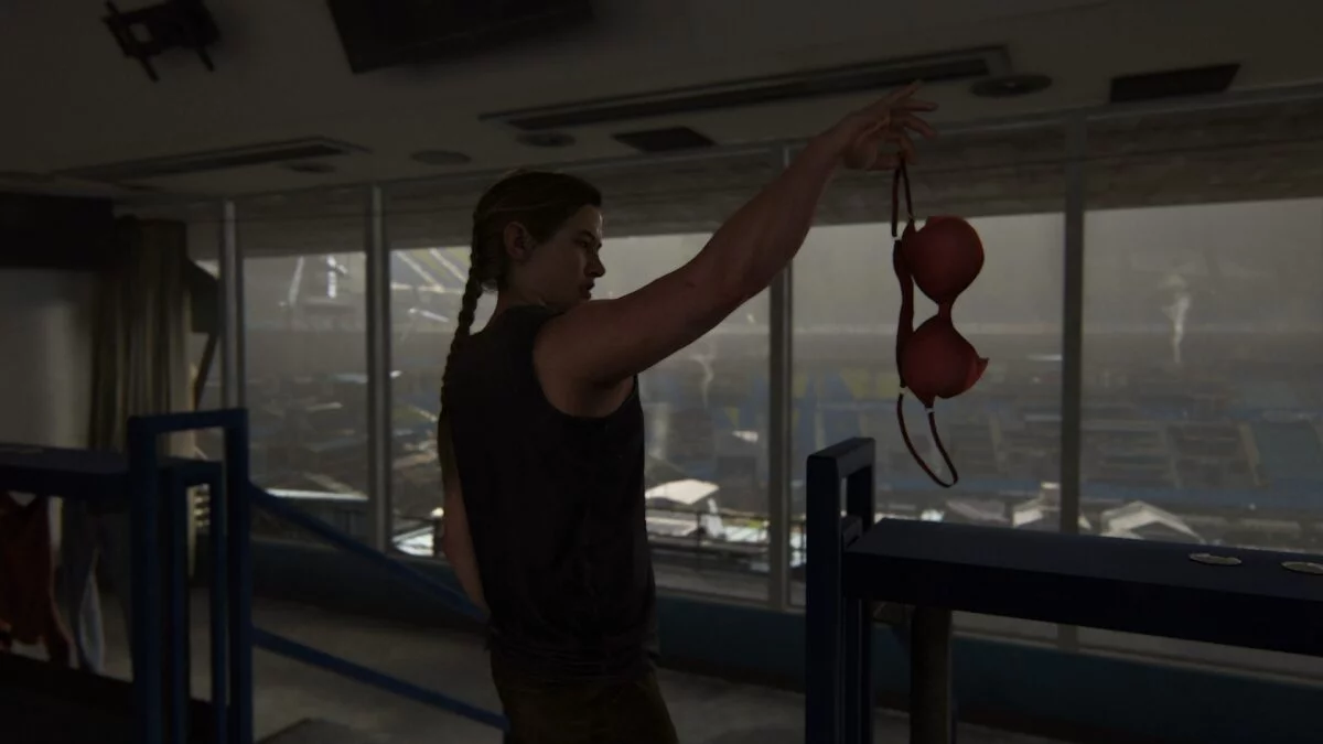 Abby findet in ihrem Zimmer in The Last of Us 2 einen roten BH.