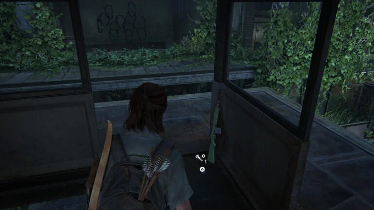 4 Upgrade-Teile auf dem Wachturm auf dem Vorplatz des Lakehill Hospitals in The Last of Us 2