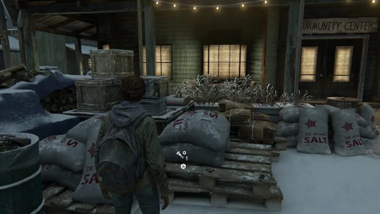 Upgrade-Teile auf Palette vor Community Center in Jackson in The Last of Us 2