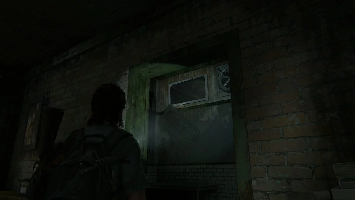 Ellie schaut auf den offenen Ventilationsschacht im Ruston Coffee in The Last of Us 2