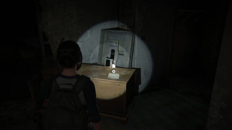 Ellie findet das Artefakt "Taras Einladung" auf einem Schrank in The Last of Us 2