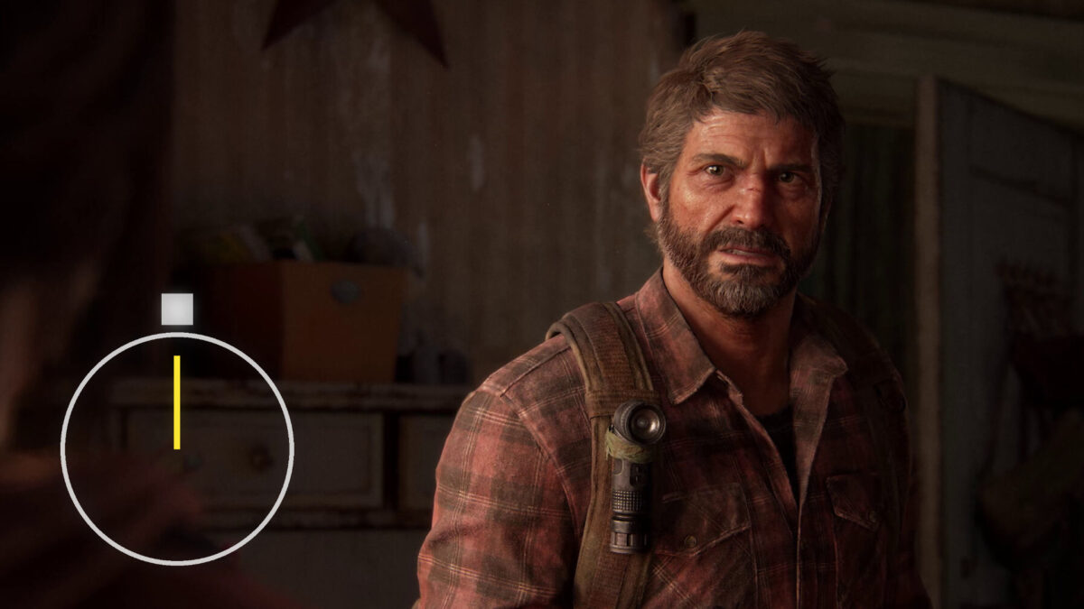 Ein Mann mittleren Alters, schaut skeptisch nach vorne.