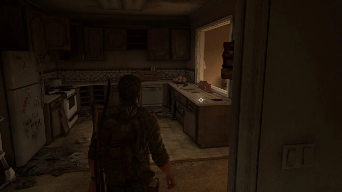Schnappt euch das fünfte Trainingsbuch in The Last of Us Part 1 von dieser Küchenzeile.