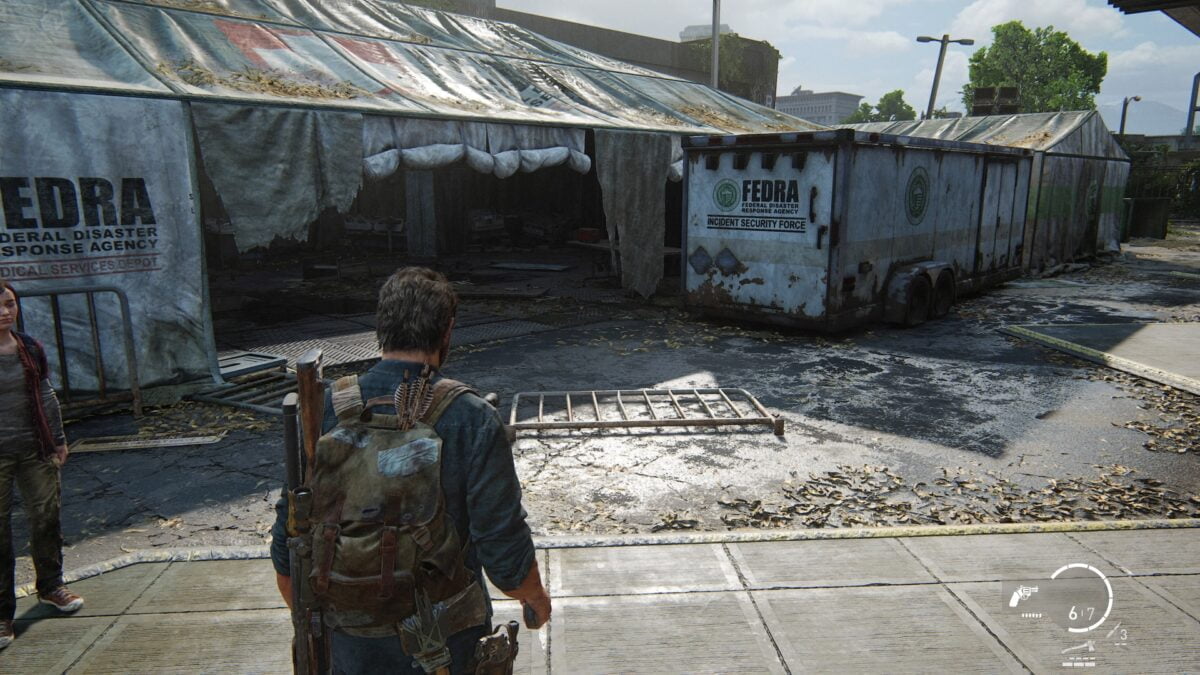 In diesem Zelt am Busbahnhof steht die letzte Werkzeugkiste in The Last of Us Part 1.