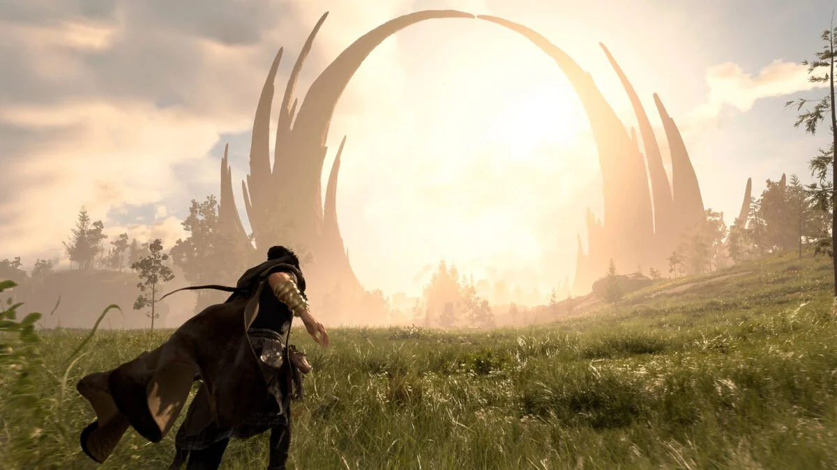 Heldin Frey läuft in Forspoken über eine Wiese auf einen leuchtenden Ring zu.