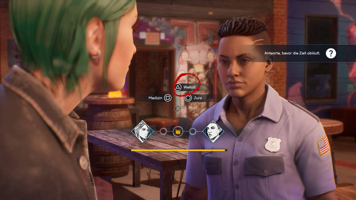 Noelle stellt eine Frage an Chloe über ihre Fachrichtung.