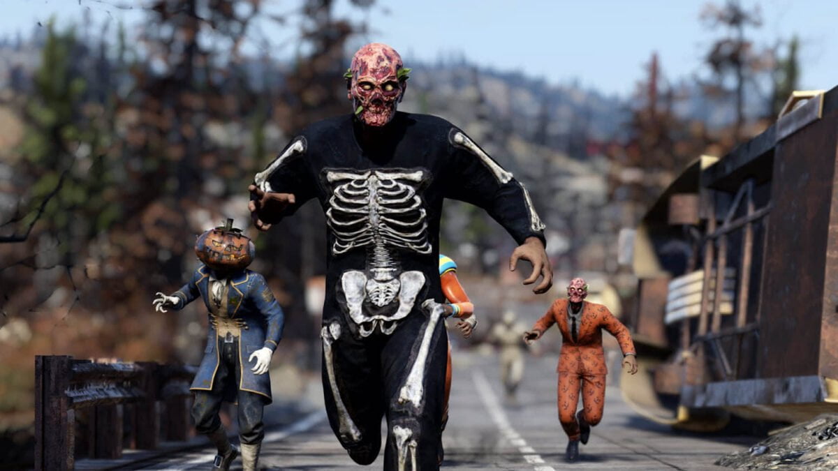 Fallout 76 Gruselige Verbrannte drei Verbrannte mit Halloweenkostümen stürmen auf Betrachter zu