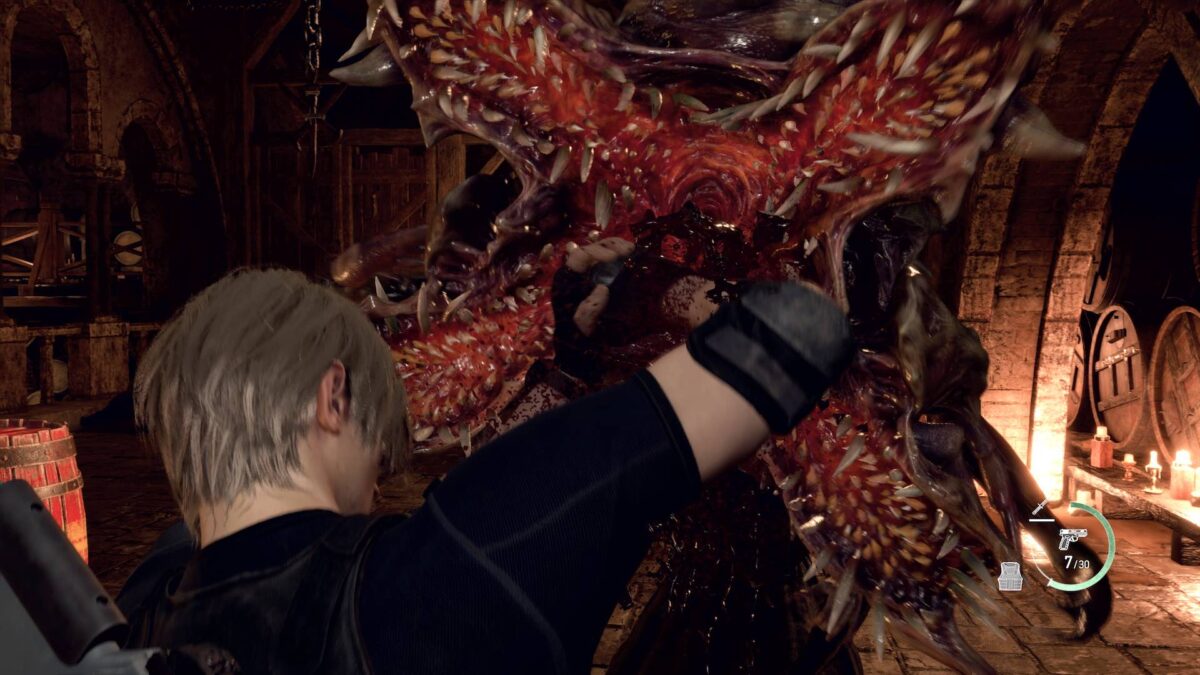 Mit seinem Kampfmesser kann Leon im Resident Evil 4 Remake so ziemlich jeden Angriff kontern.