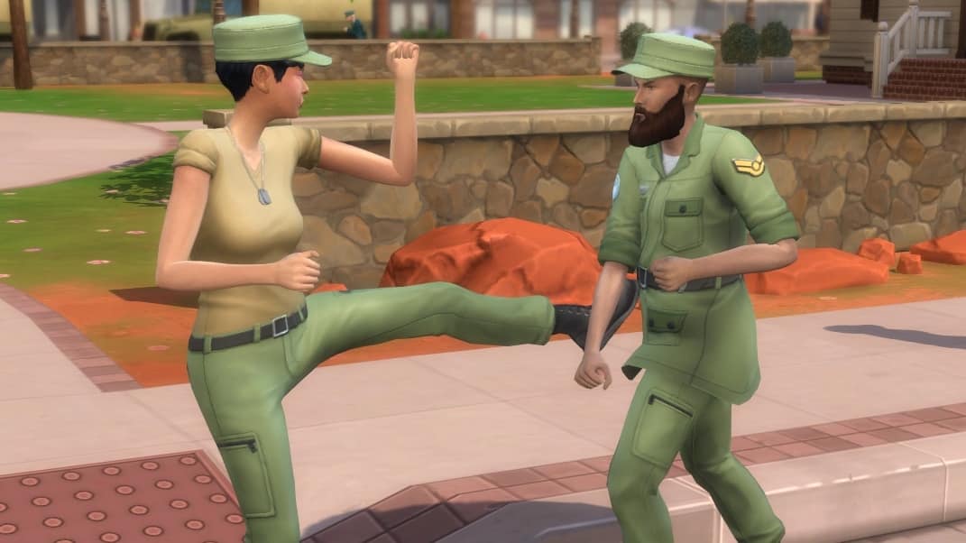 Zwei Sims 4 Soldaten kämpfen miteinander